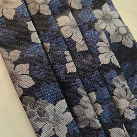 Men's Accessory Set Including CAS Germany Suspenders - Picture 3 of 10